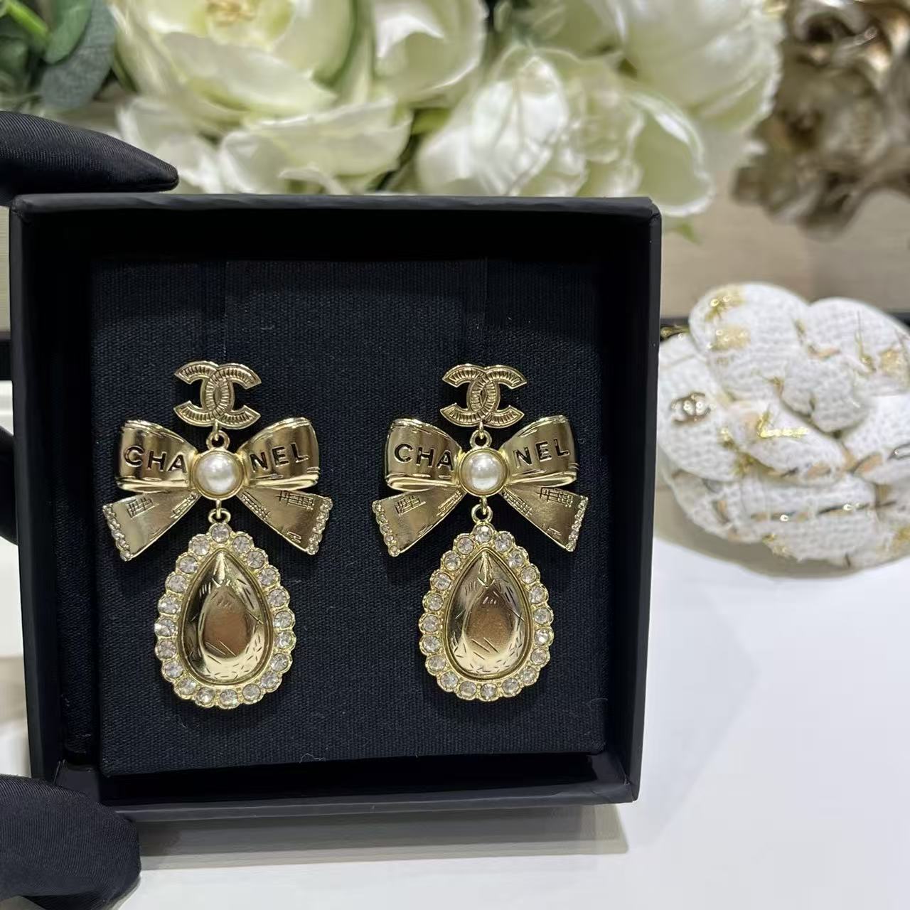 CHANE1 ダブルCパールスタッドピアス【50％割引+送料無料】