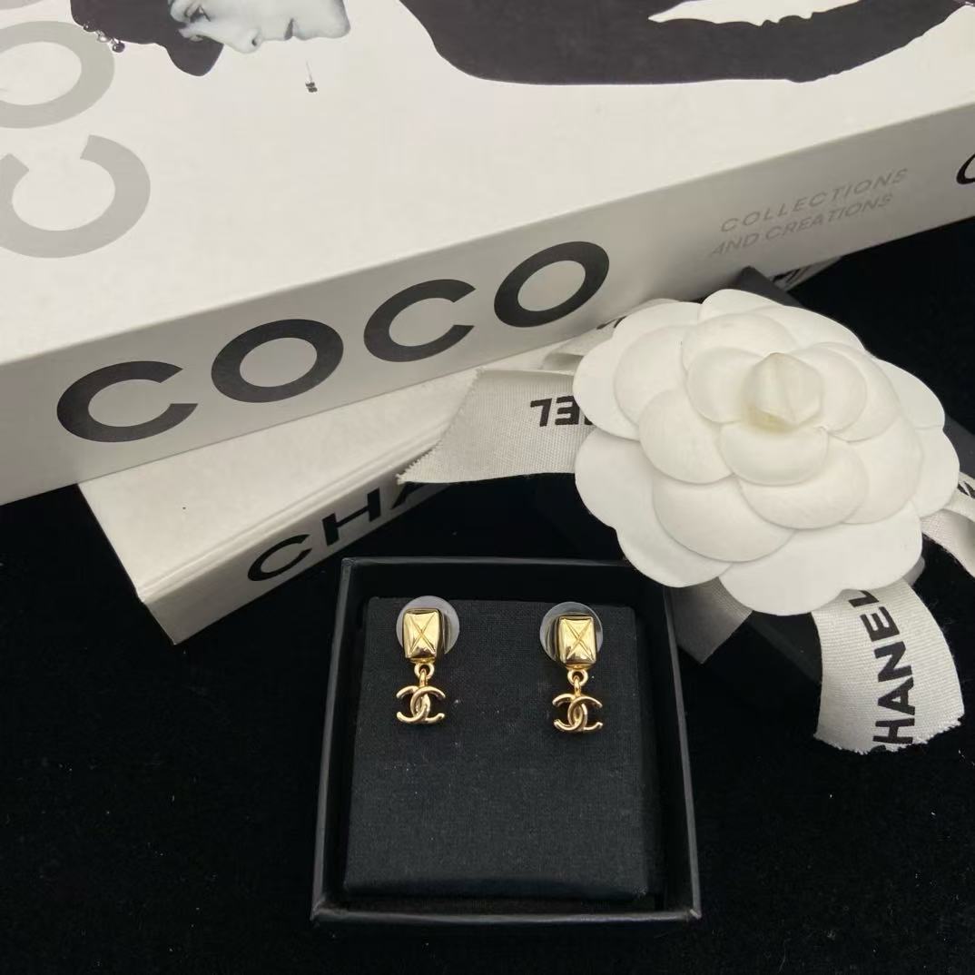 CHANE1 ダブルCクロスピアス【50％割引+送料無料】