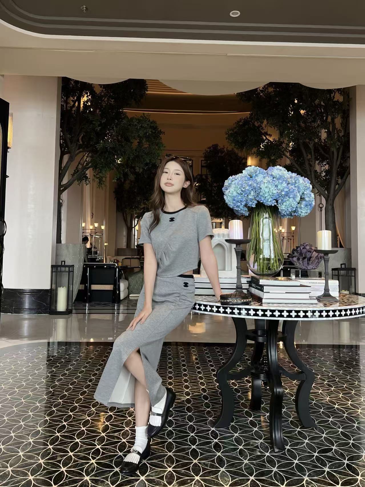 CHANE7高品質 ダブルC Tシャツ＆スカートセット【50％割引+送料無料】