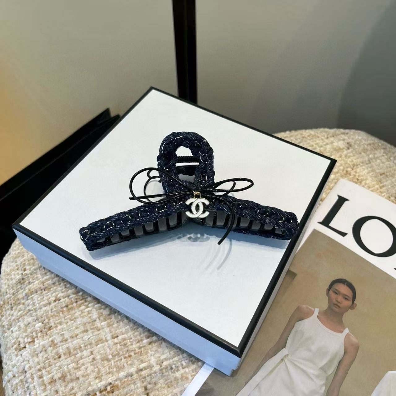 CHANE1 ダブルC デニムヘアクリップ【50％割引+送料無料】