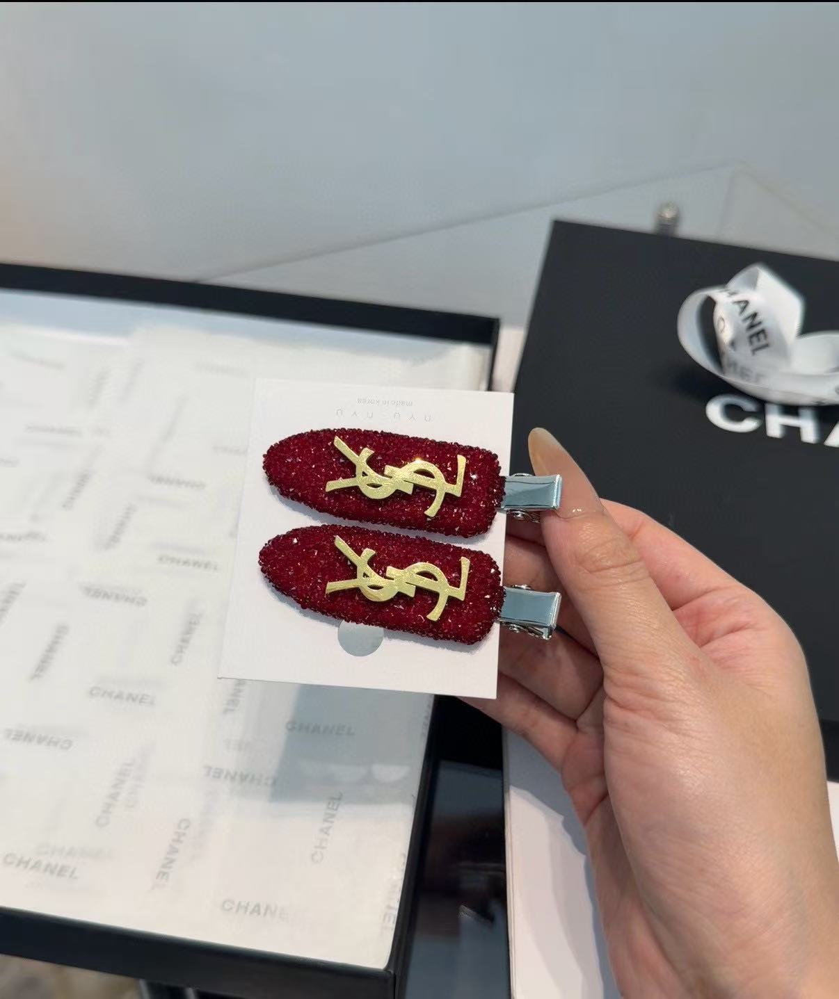 YSL シンプルバングスヘアクリップ【50％割引+送料無料】