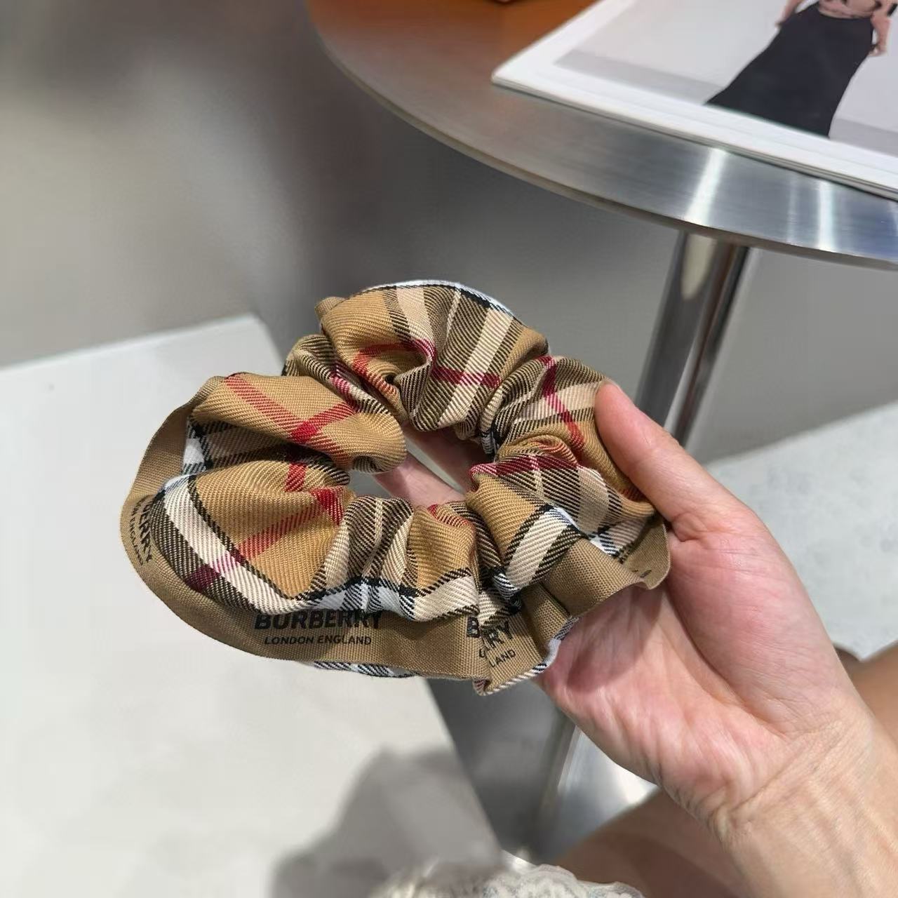 BUR8ERRY チェック柄ヘアタイ【50％割引+送料無料】