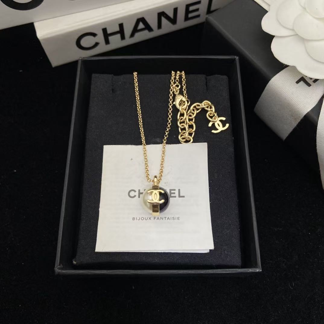 CHANE1 ブラック＆ホワイトパールネックレス【50％割引+送料無料】