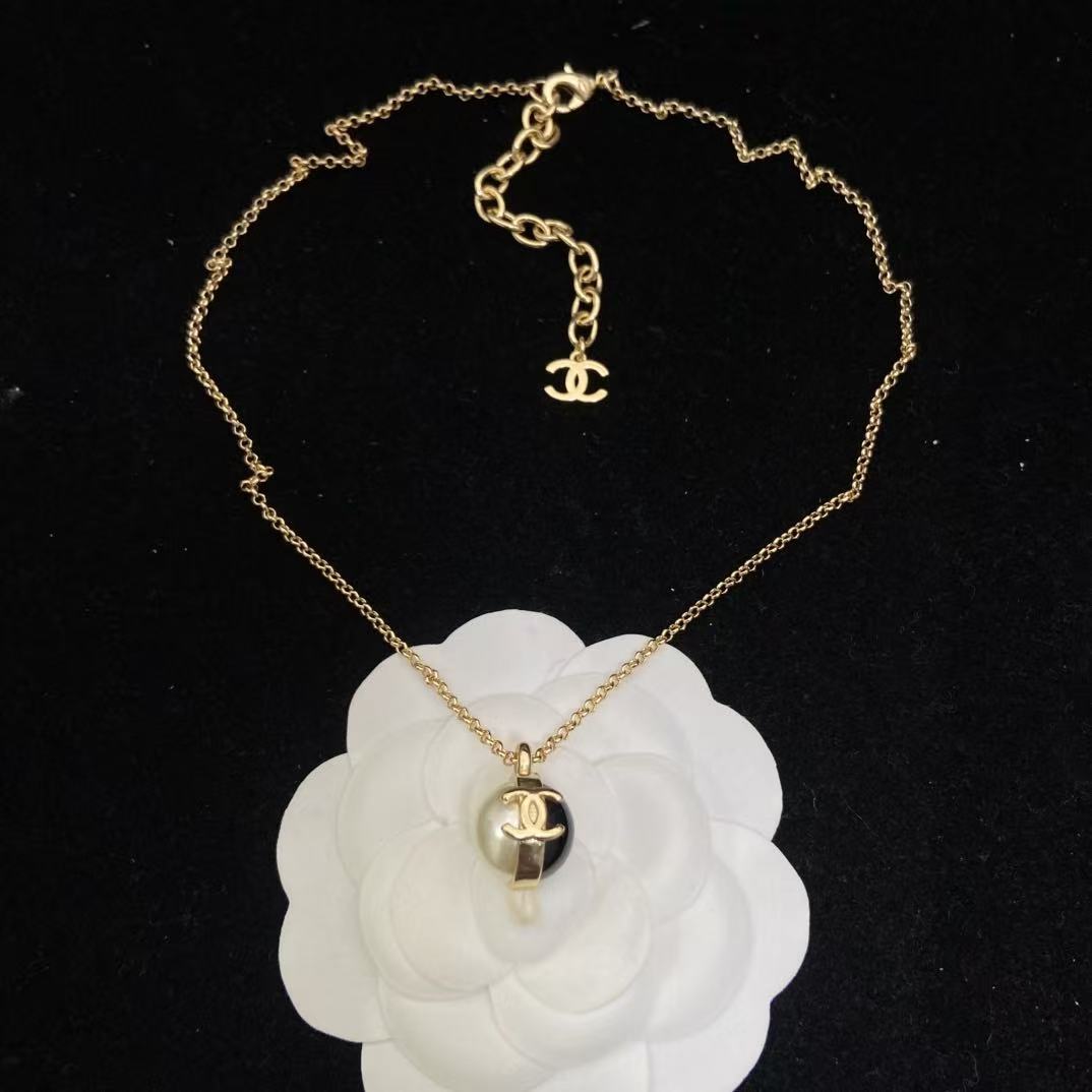 CHANE1 ブラック＆ホワイトパールネックレス【50％割引+送料無料】