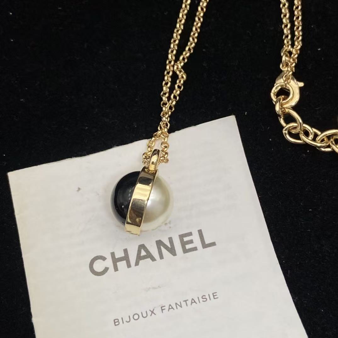 CHANE1 ブラック＆ホワイトパールネックレス【50％割引+送料無料】