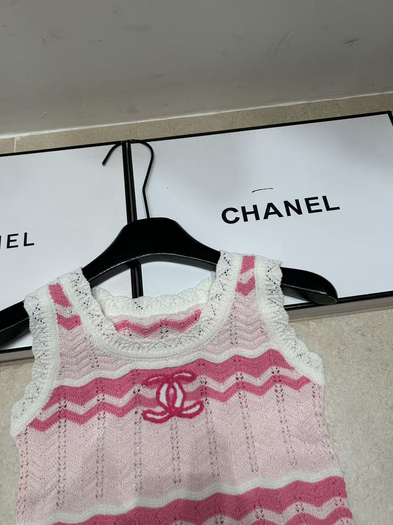 CHANE1 ダブルCカーブエッジウールベスト【50％割引+送料無料】