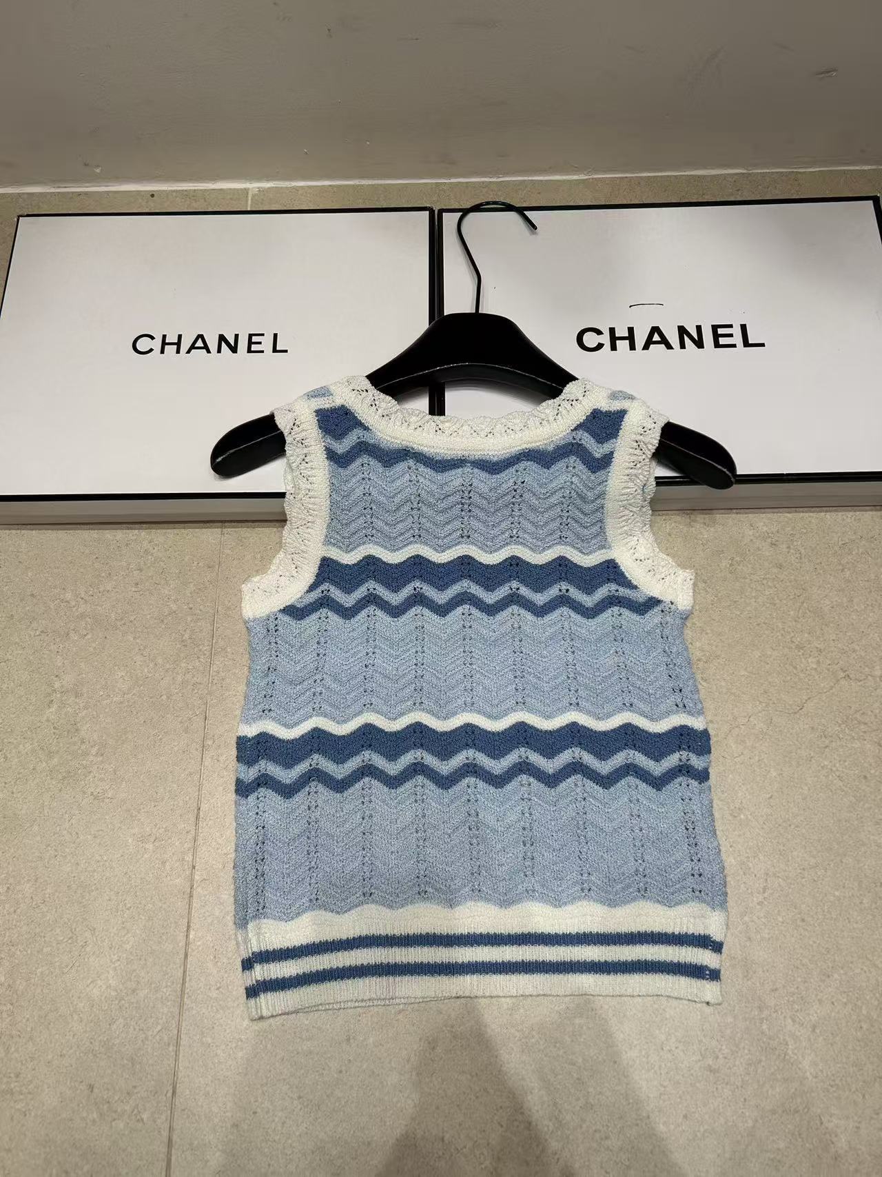 CHANE1 ダブルCカーブエッジウールベスト【50％割引+送料無料】