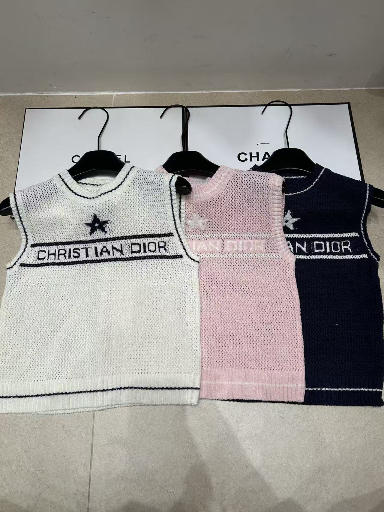 DI0R星と文字のウールベスト【50％割引+送料無料】