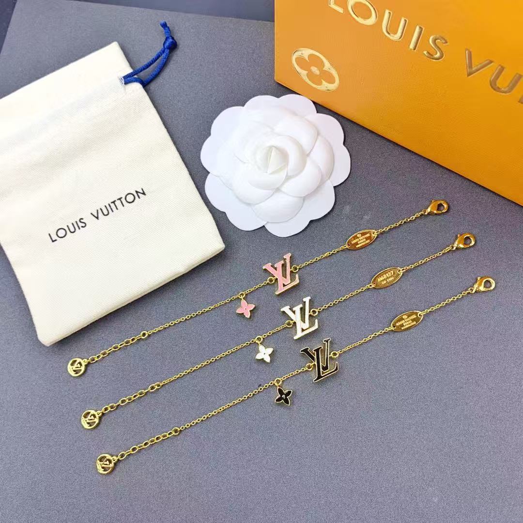 LV 四つ葉のクローバー ブレスレット【50％割引+送料無料】