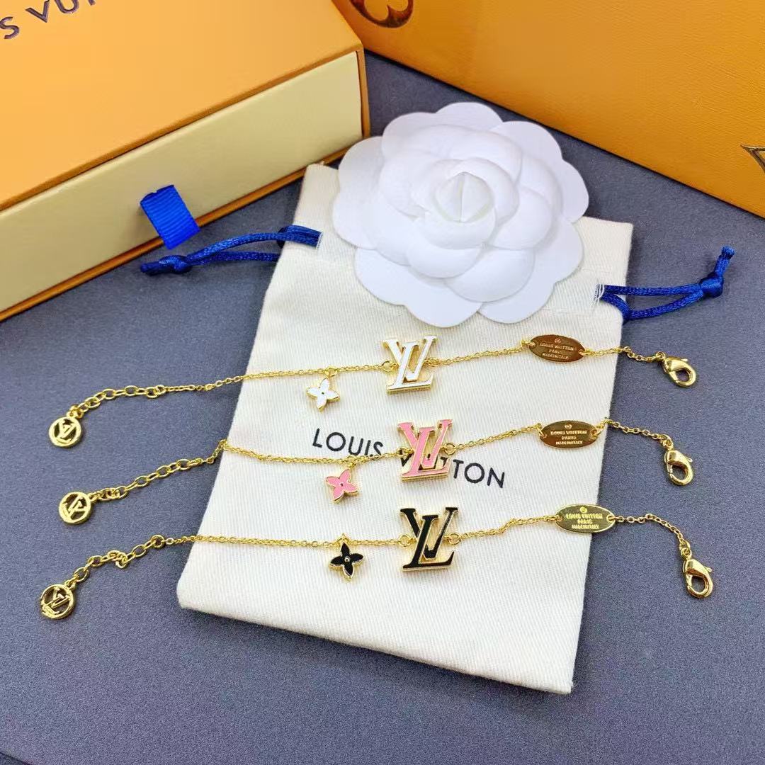 LV 四つ葉のクローバー ブレスレット【50％割引+送料無料】