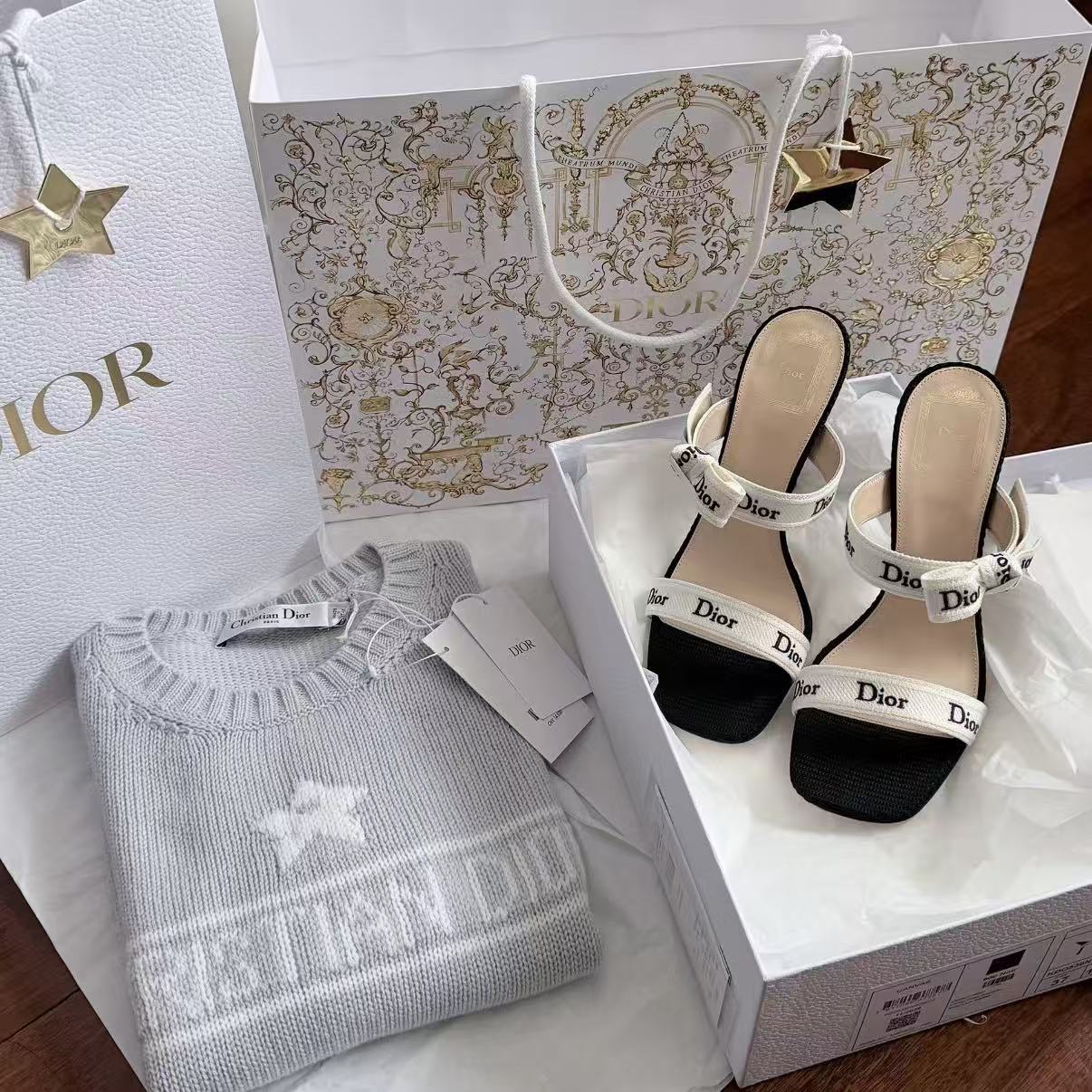 DI0R新作高品質レターハイヒール【50％割引+送料無料】