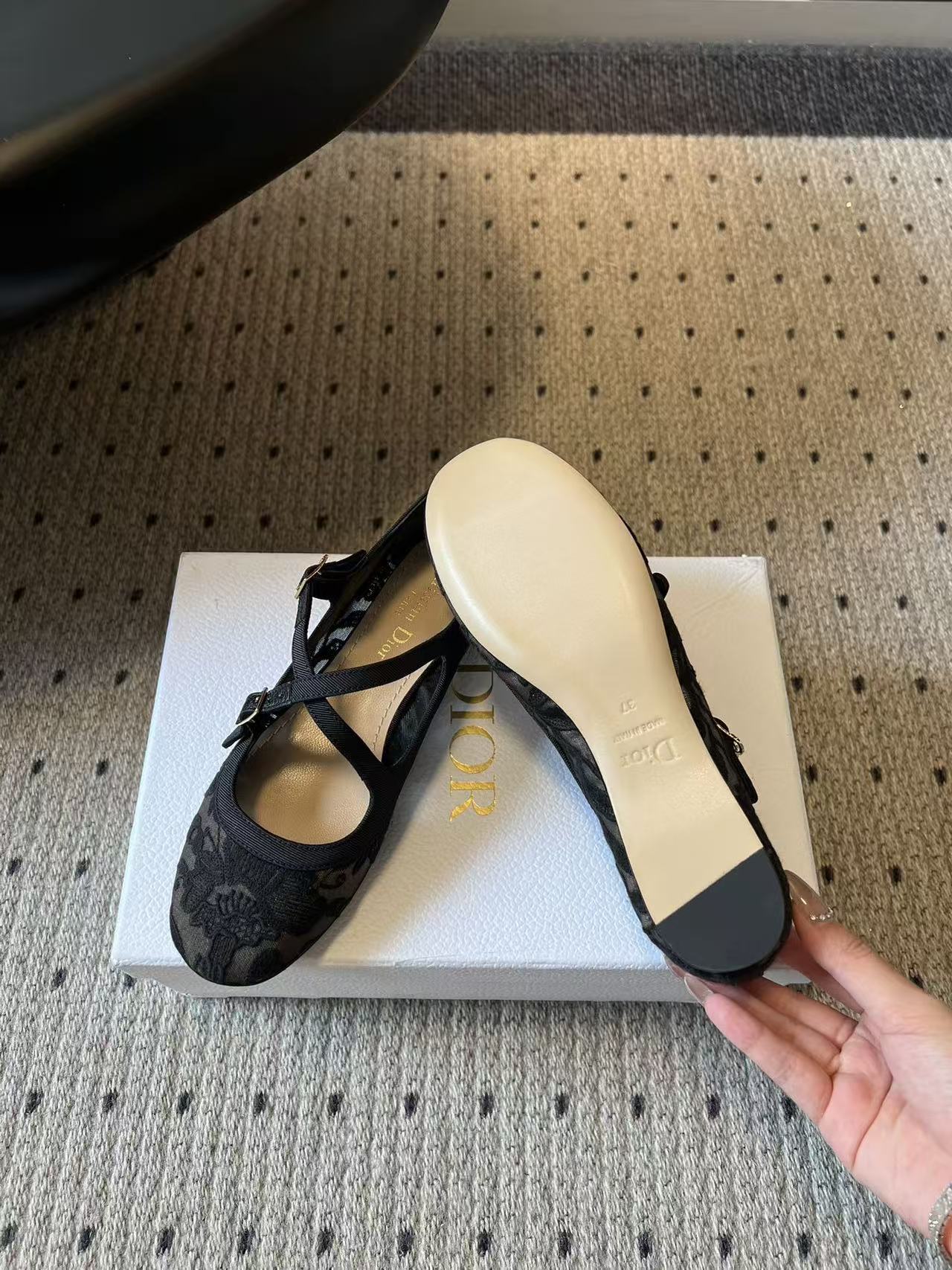 DIOR 上質なレースのフラットシューズ【50％割引+送料無料】