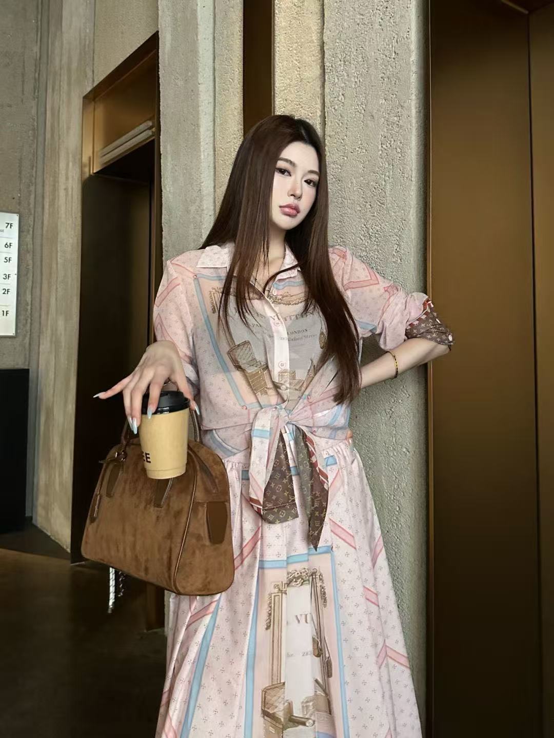 LVプリントシャツ＋スカートのツーピースセット【50％割引+送料無料】