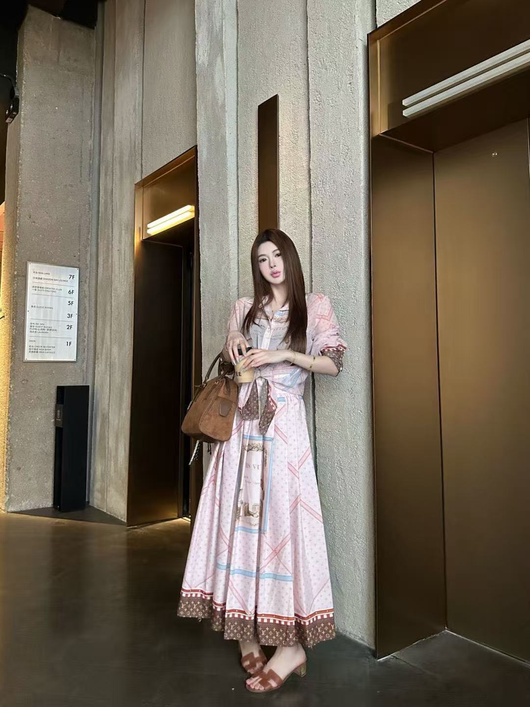 LVプリントシャツ＋スカートのツーピースセット【50％割引+送料無料】