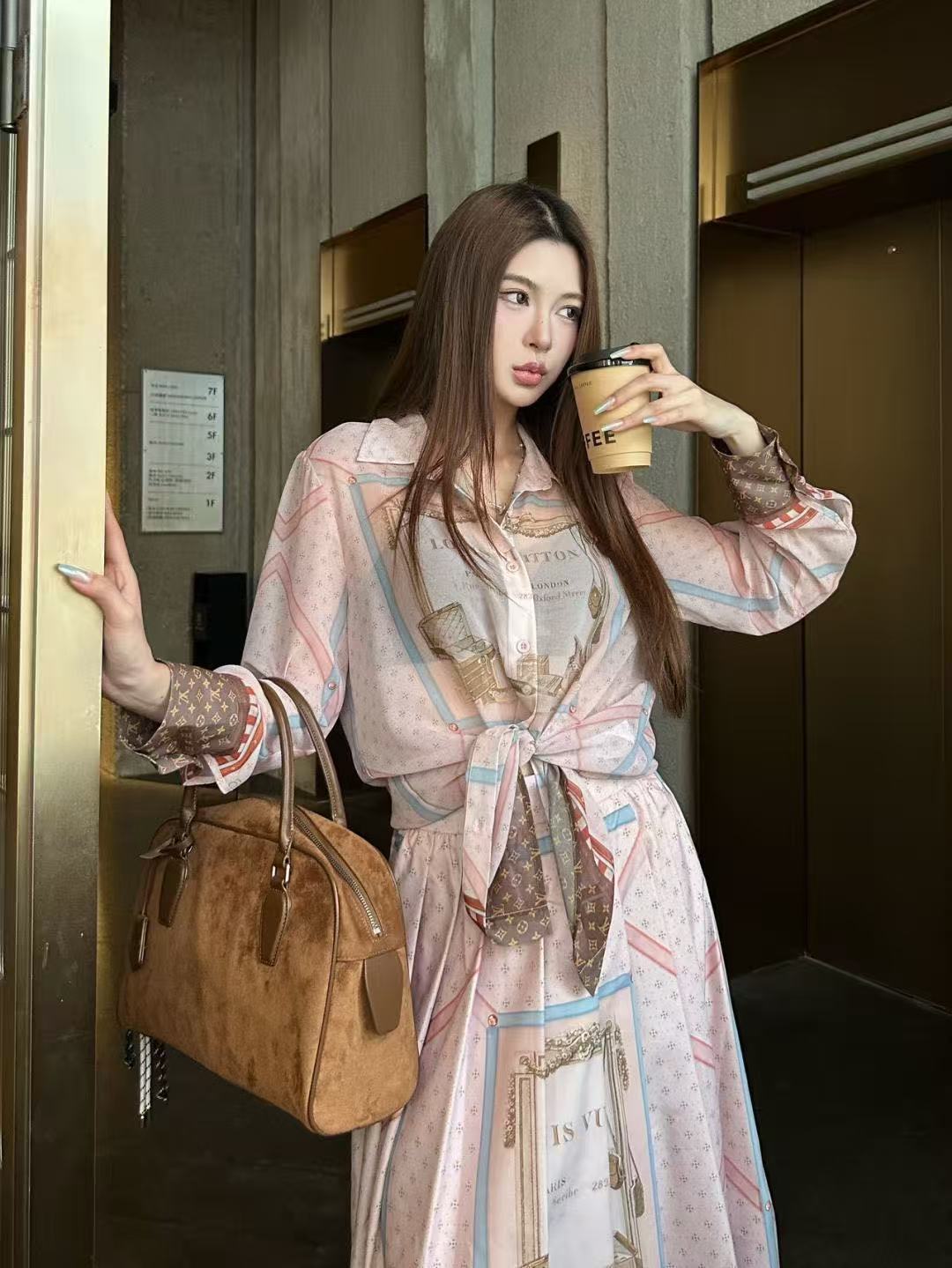 LVプリントシャツ＋スカートのツーピースセット【50％割引+送料無料】