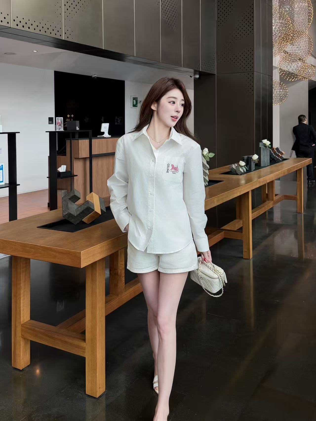 CEL1NE 刺繍入りポニーシャツ【50％割引+送料無料】