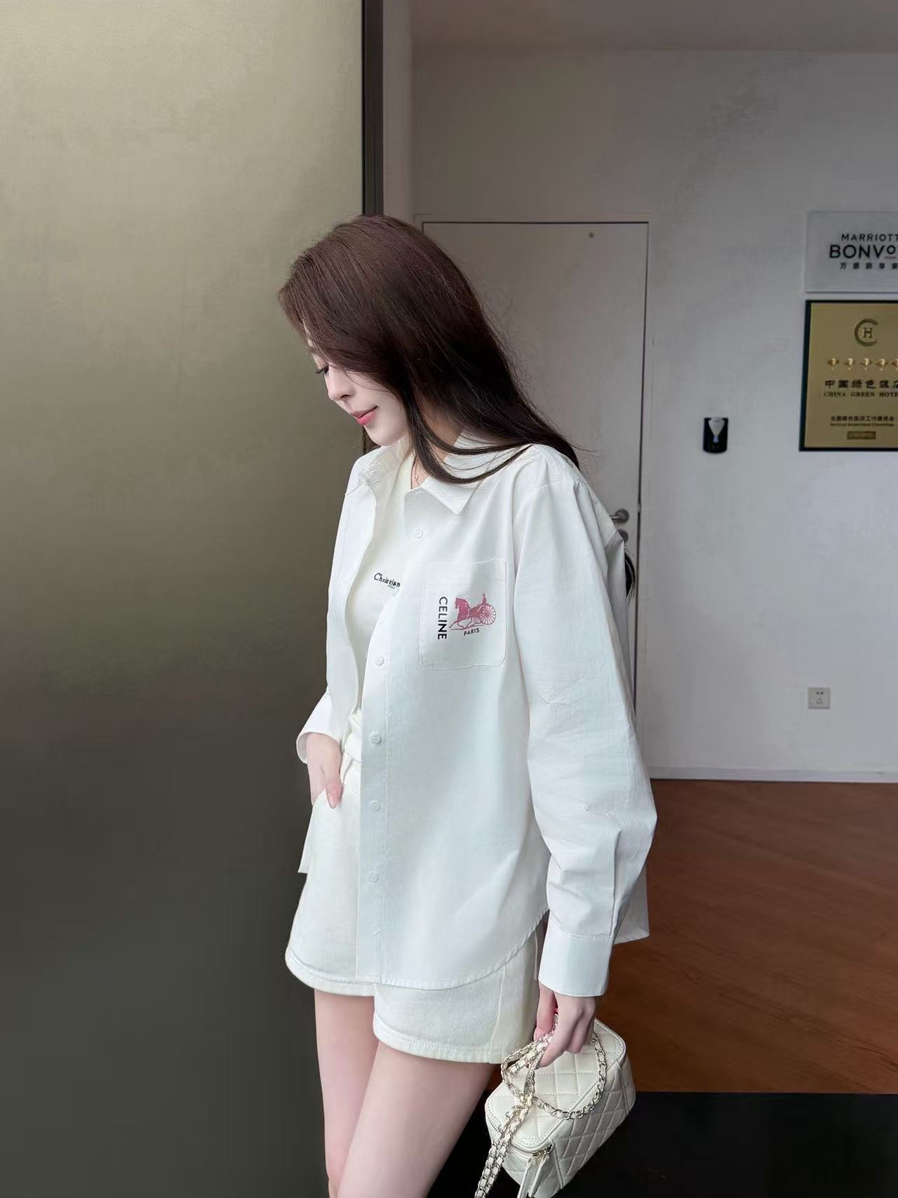 CEL1NE 刺繍入りポニーシャツ【50％割引+送料無料】