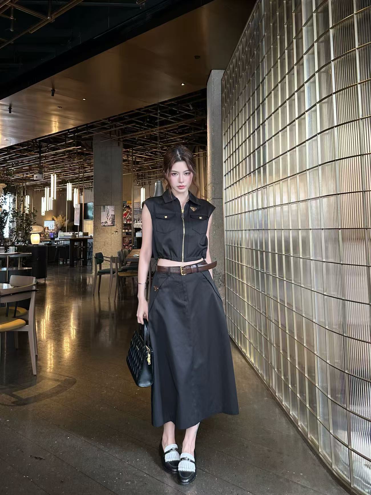 PR4DA トライアングルロゴ ベスト＋スカート ツーピースセット【50％割引+送料無料】