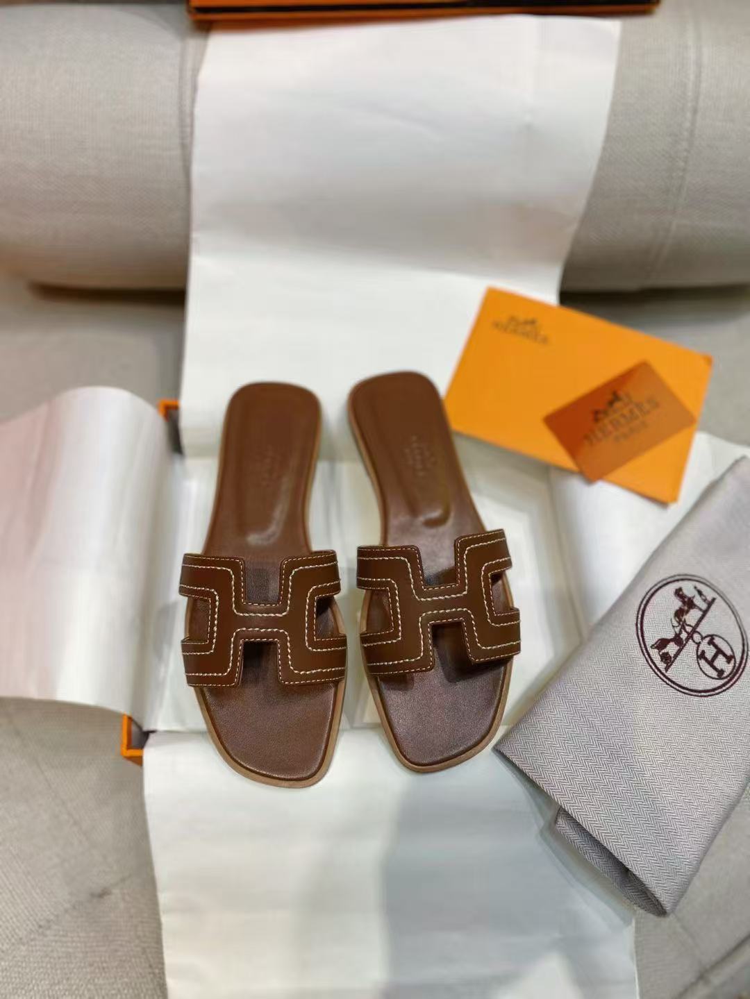 HERME5高品質Hシープスキンスリッパ【50％割引+送料無料】