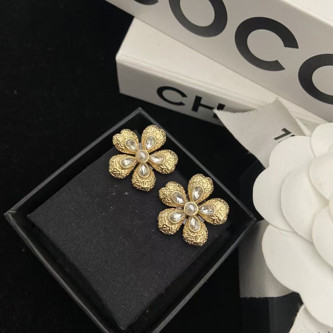 CHANE1 ダブルC ダイヤモンドフラワーウィートピアス【50％割引+送料無料】