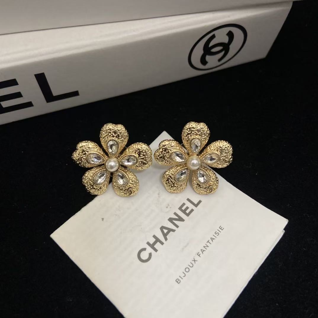 CHANE1 ダブルC ダイヤモンドフラワーウィートピアス【50％割引+送料無料】