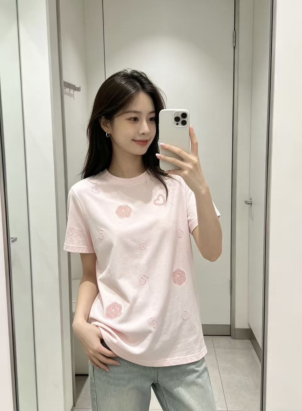 CHANE1 ビーズ付きカメリアTシャツ【50％割引+送料無料】