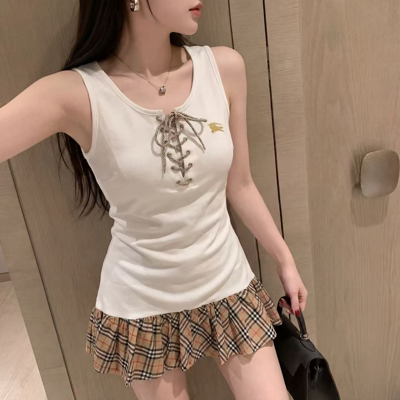 BUR8ERRレースアップ ノースリーブワンピース【50％割引+送料無料】