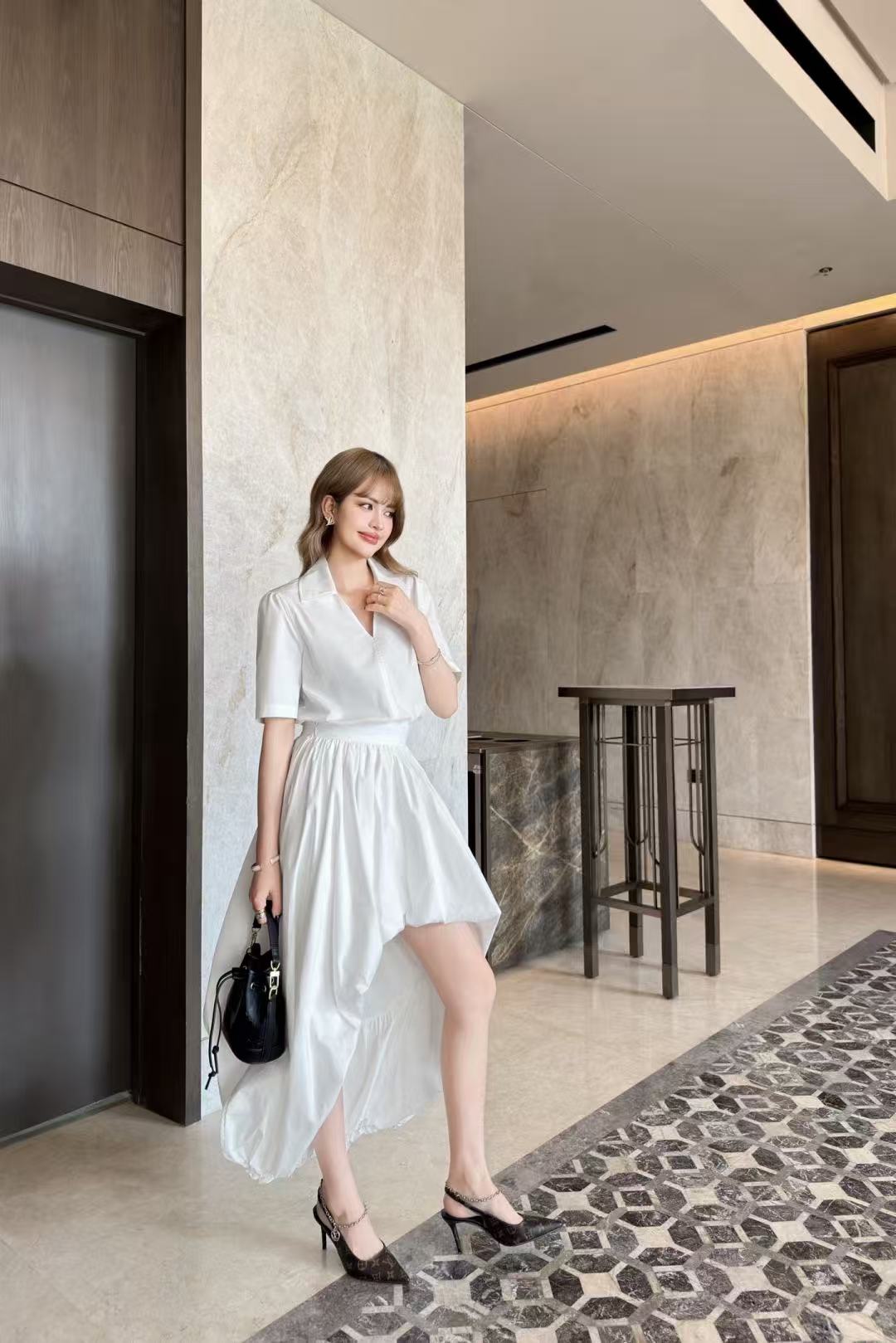 LV ミニマリスト Vネックシャツ＆スカート 2ピースセット【50％割引+送料無料】