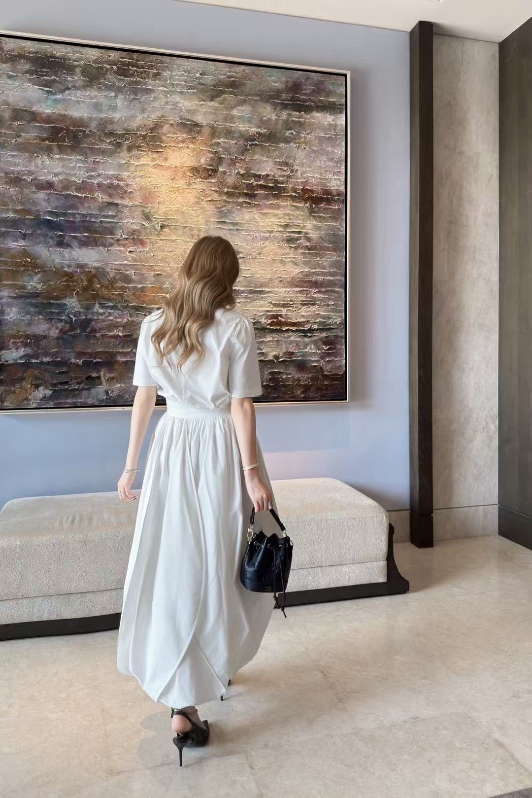 LV ミニマリスト Vネックシャツ＆スカート 2ピースセット【50％割引+送料無料】