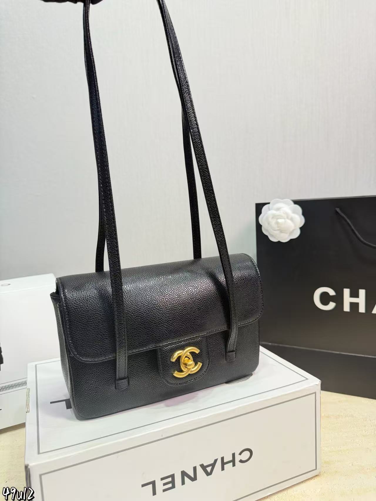 CHANE1 ダブルC レザーショルダーバッグ【50％割引+送料無料】