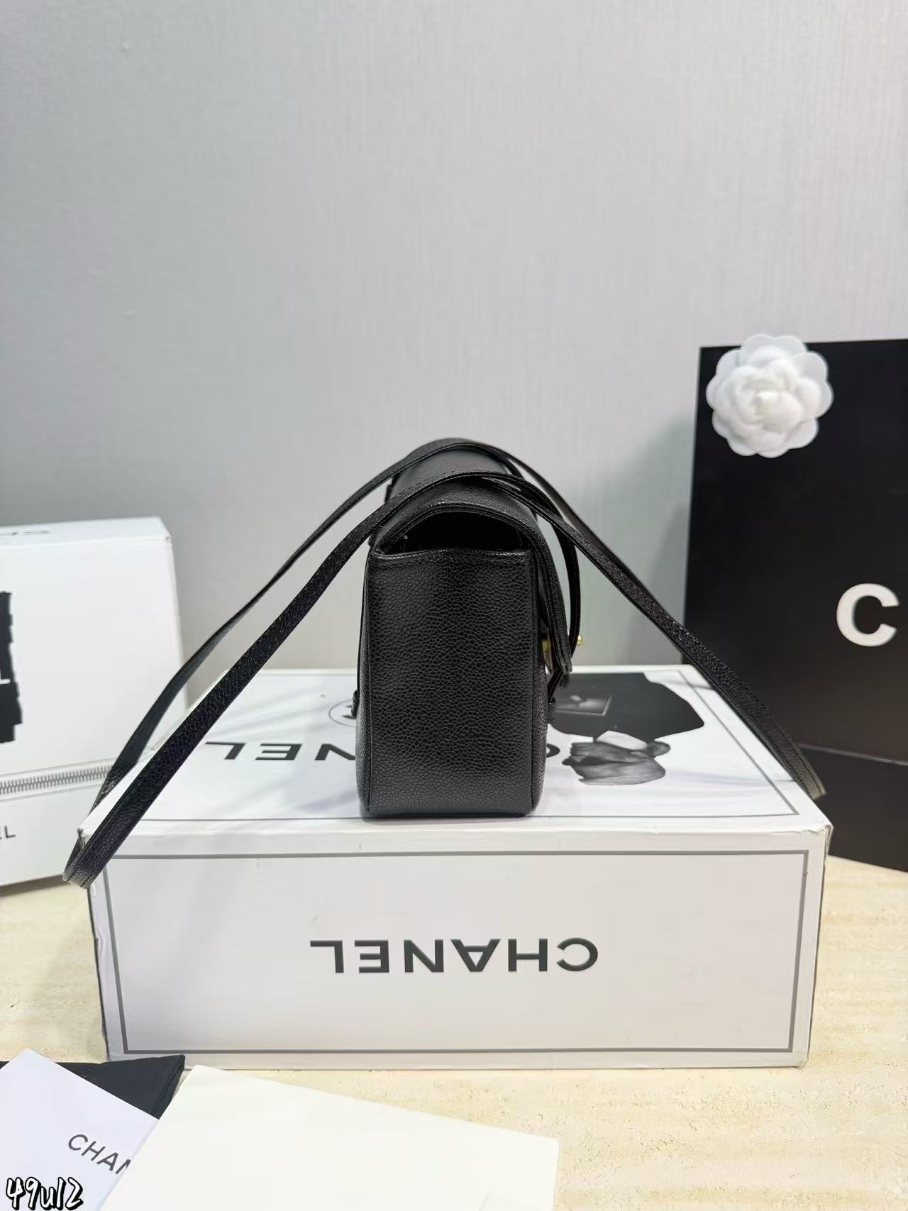 CHANE1 ダブルC レザーショルダーバッグ【50％割引+送料無料】