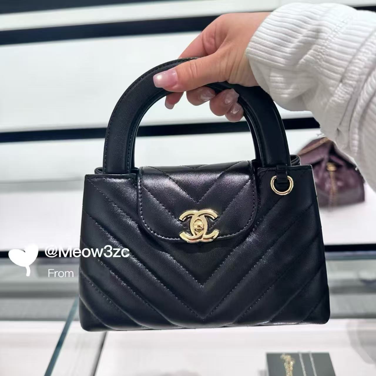 CHANE1 チェーンハンドバッグ【50％割引+送料無料】