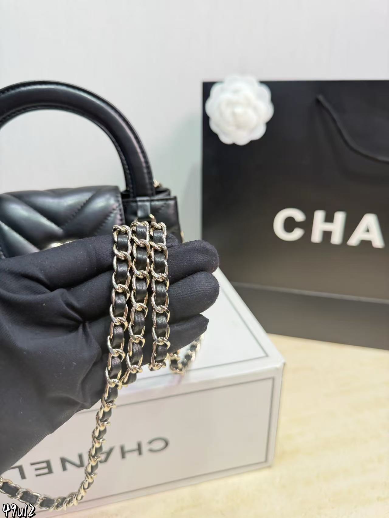 CHANE1 チェーンハンドバッグ【50％割引+送料無料】