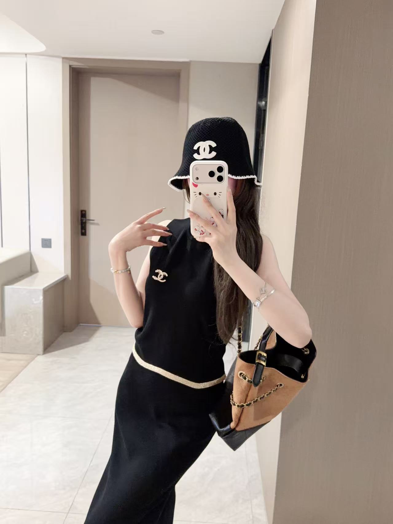 CHANE1 ダブルC ウールベスト＋スカート ツーピースセット【50％割引+送料無料】