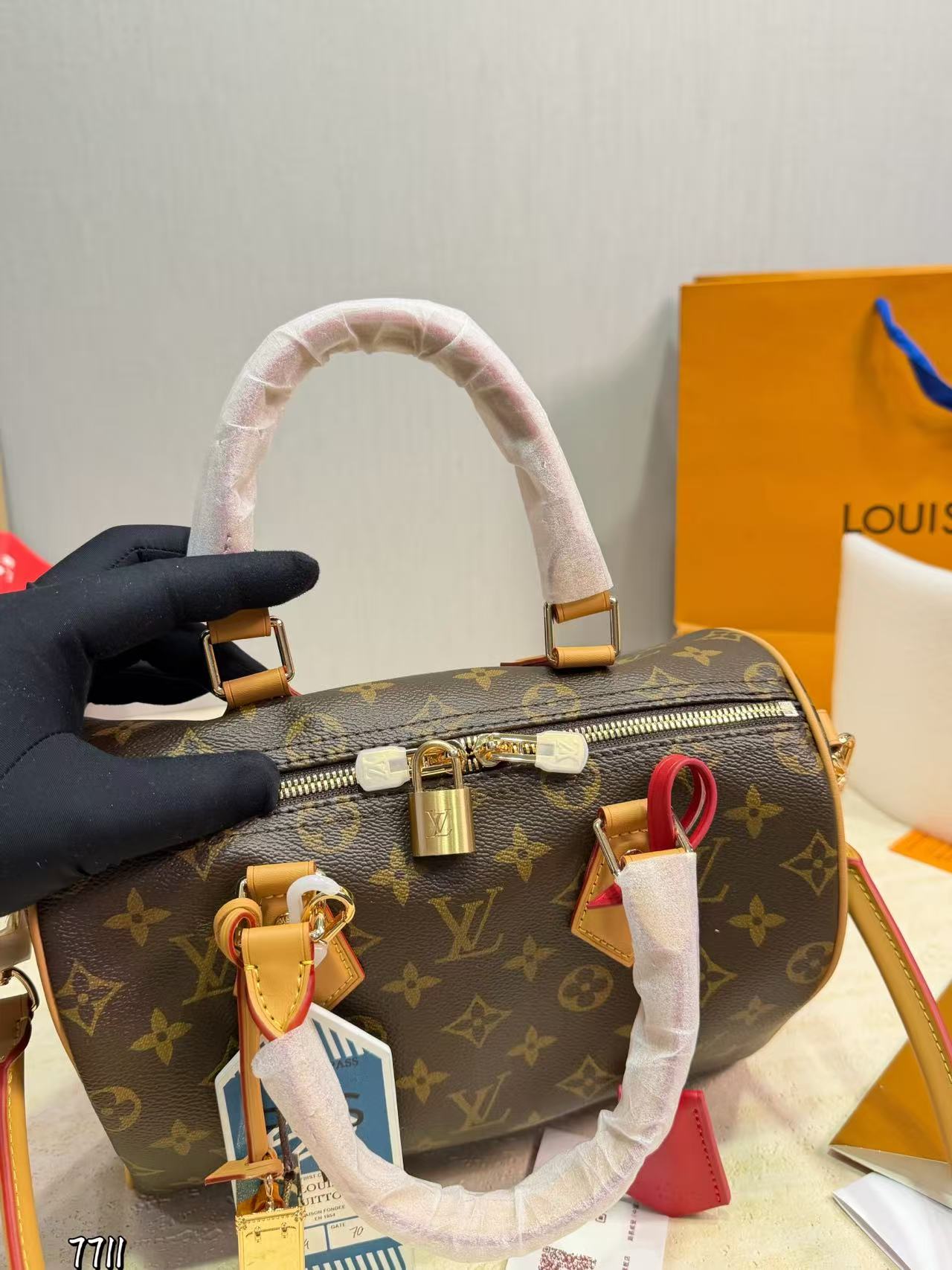 LV SoftSpeedyハンドバッグ【50％割引+送料無料】