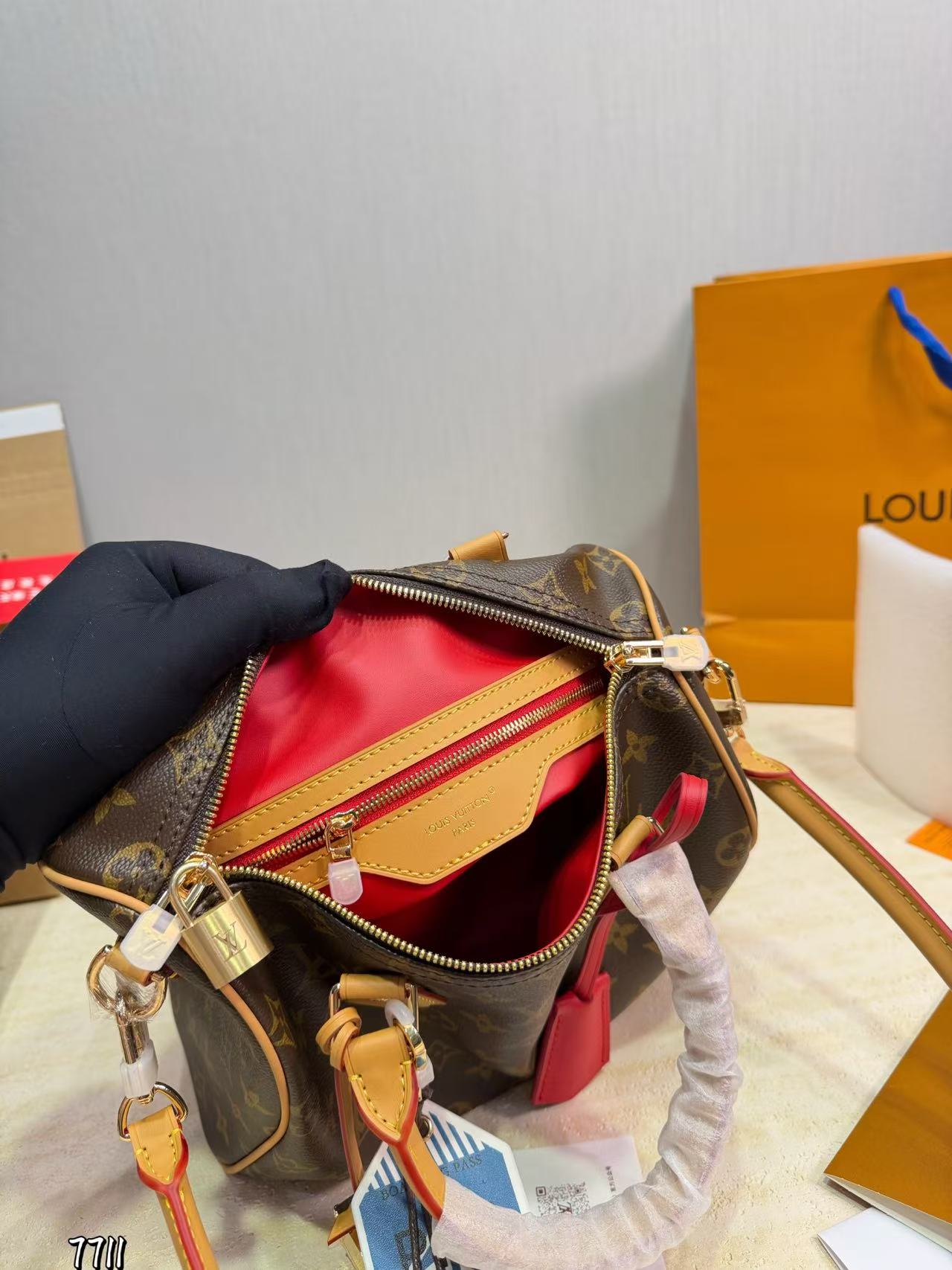 LV SoftSpeedyハンドバッグ【50％割引+送料無料】