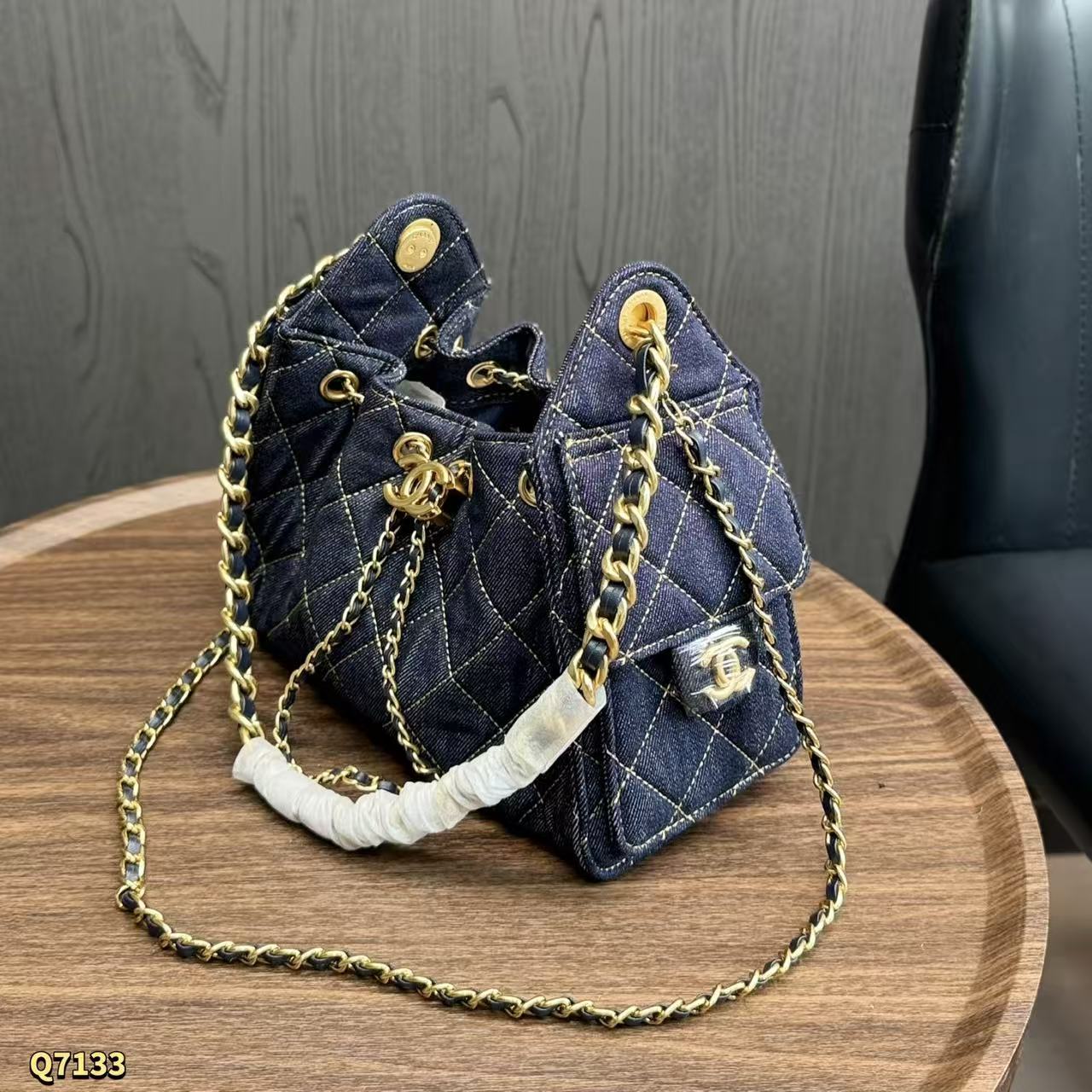 CHANE1 デニムチェーンバッグ【50％割引+送料無料】