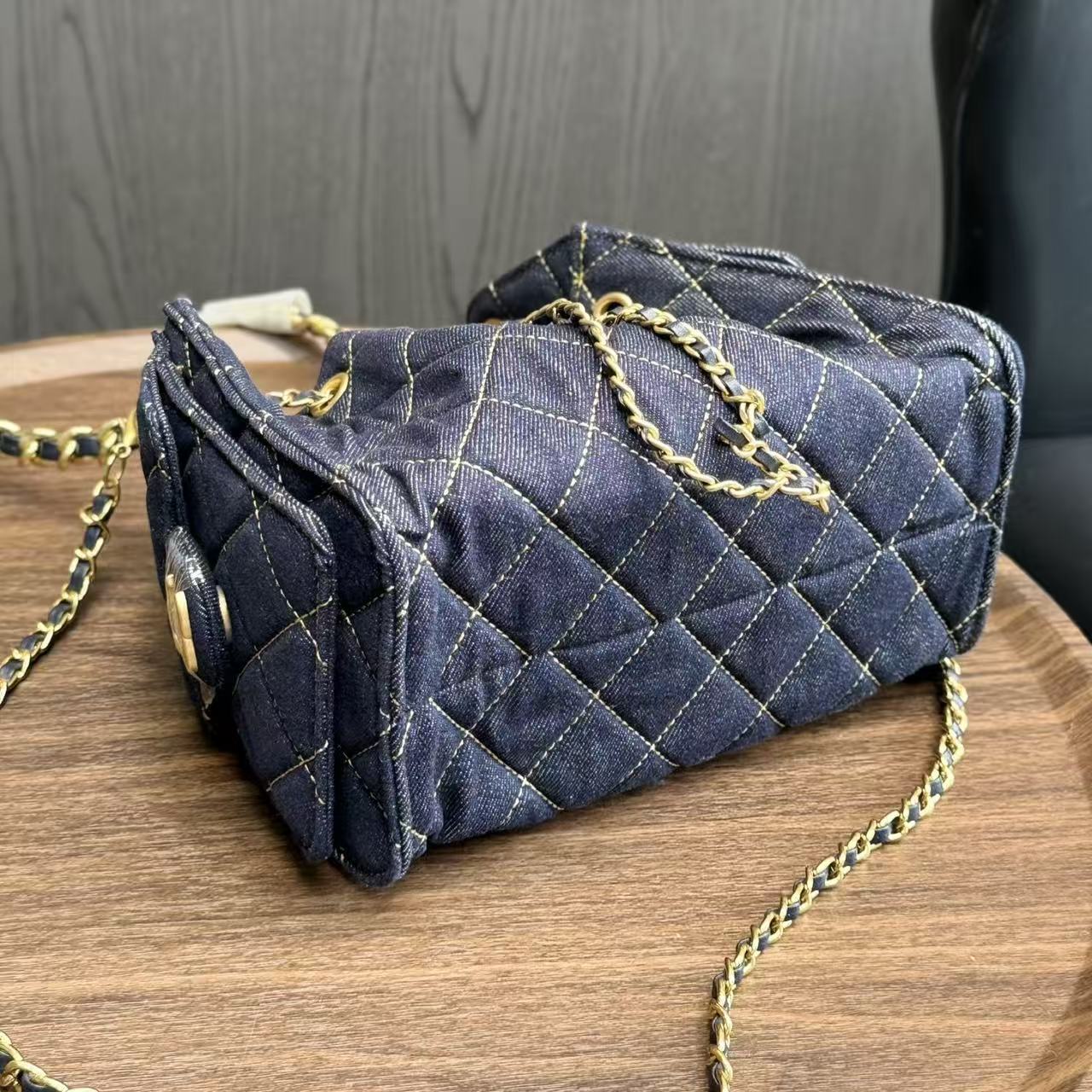 CHANE1 デニムチェーンバッグ【50％割引+送料無料】