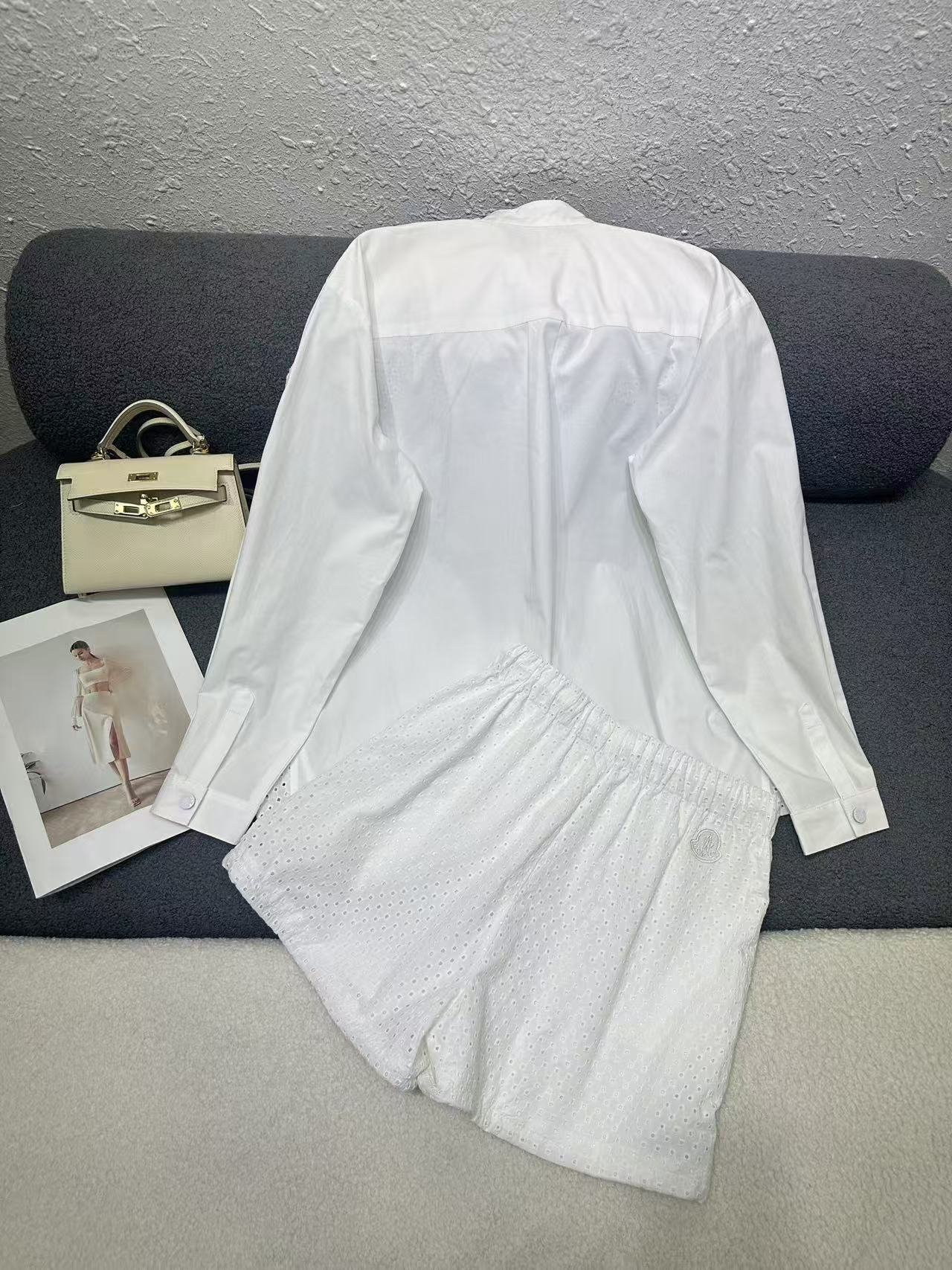 MONCLER 高品質シャツ＆ショートパンツ 2点セット【50％割引+送料無料】