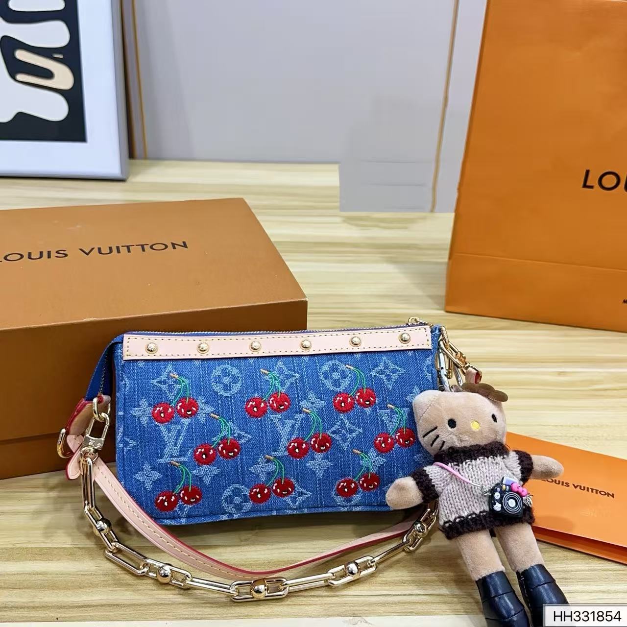 LV チェリー チェーンショルダーバッグ【50％割引+送料無料】