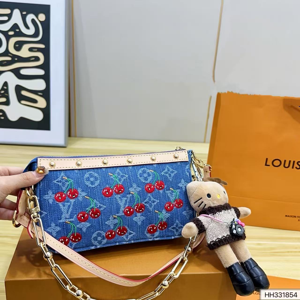 LV チェリー チェーンショルダーバッグ【50％割引+送料無料】