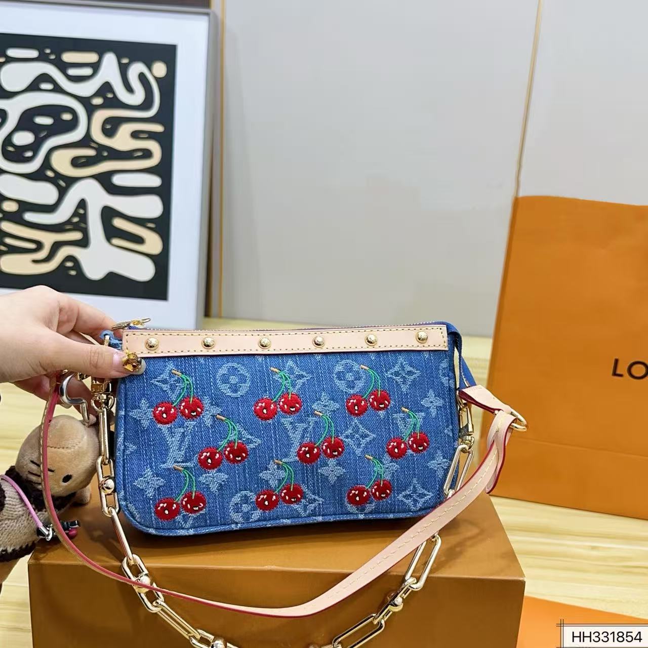 LV チェリー チェーンショルダーバッグ【50％割引+送料無料】