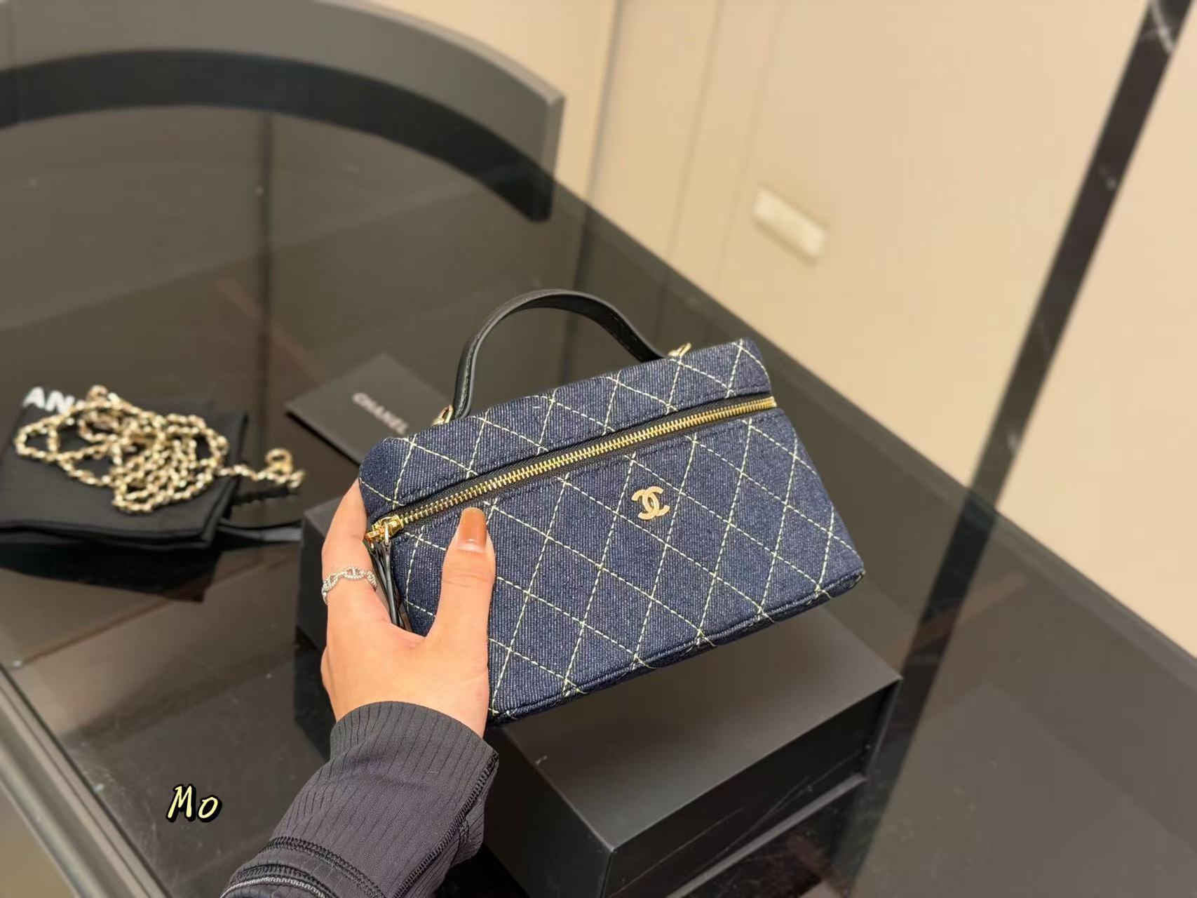 CHANE1 チェック柄デニムチェーンバッグ【50％割引+送料無料】