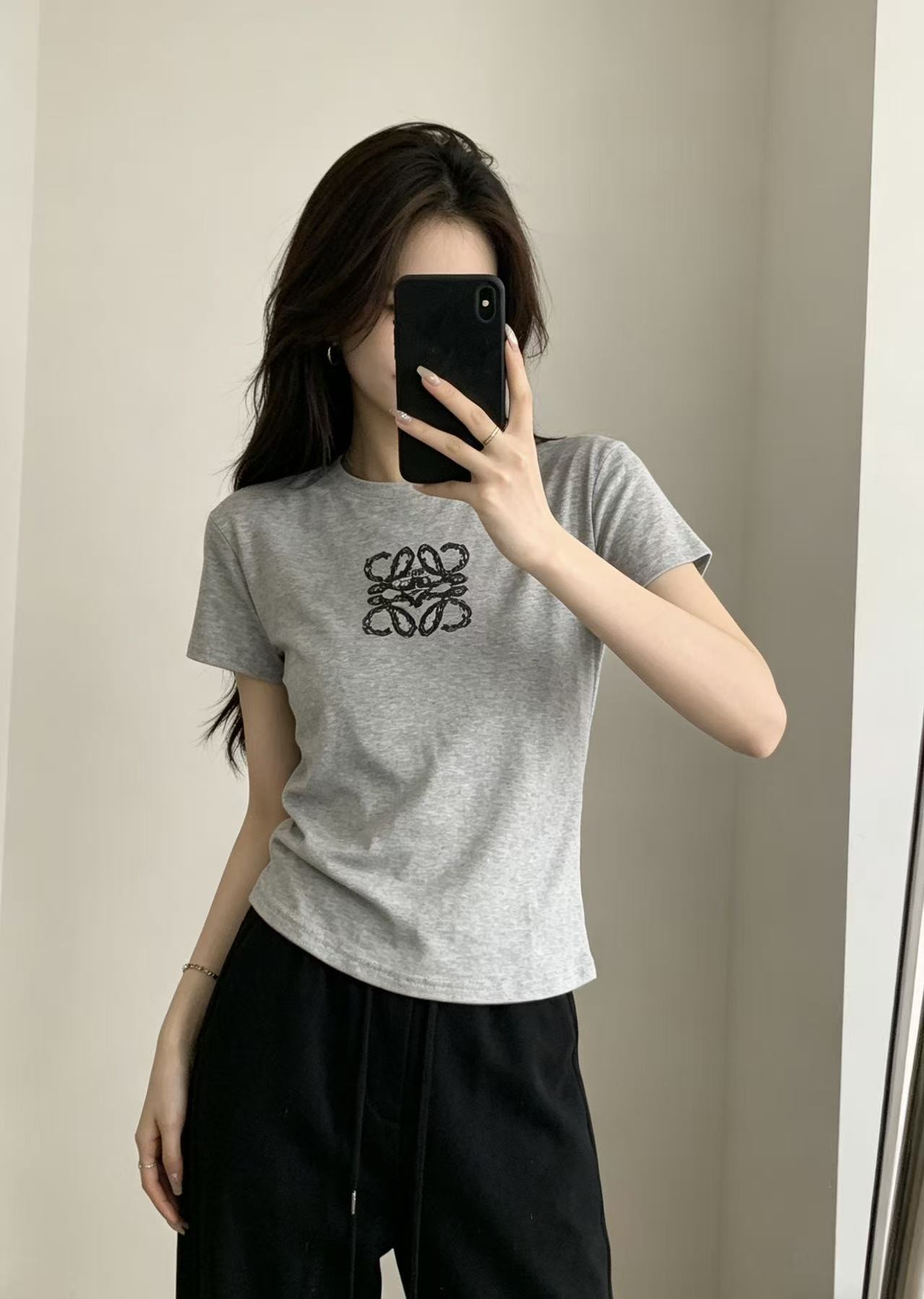 L0WEW グラフィティロゴTシャツ【50％割引+送料無料】