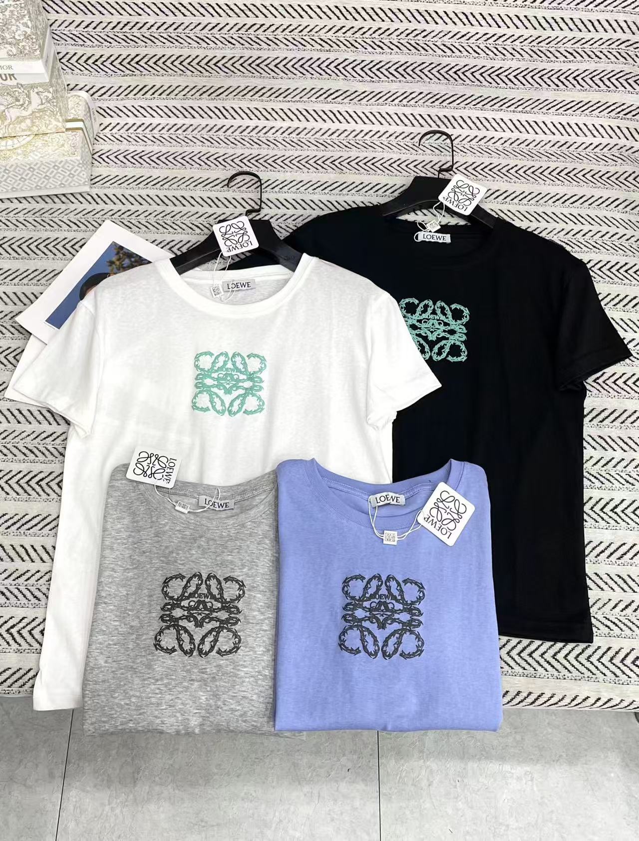 L0WEW グラフィティロゴTシャツ【50％割引+送料無料】