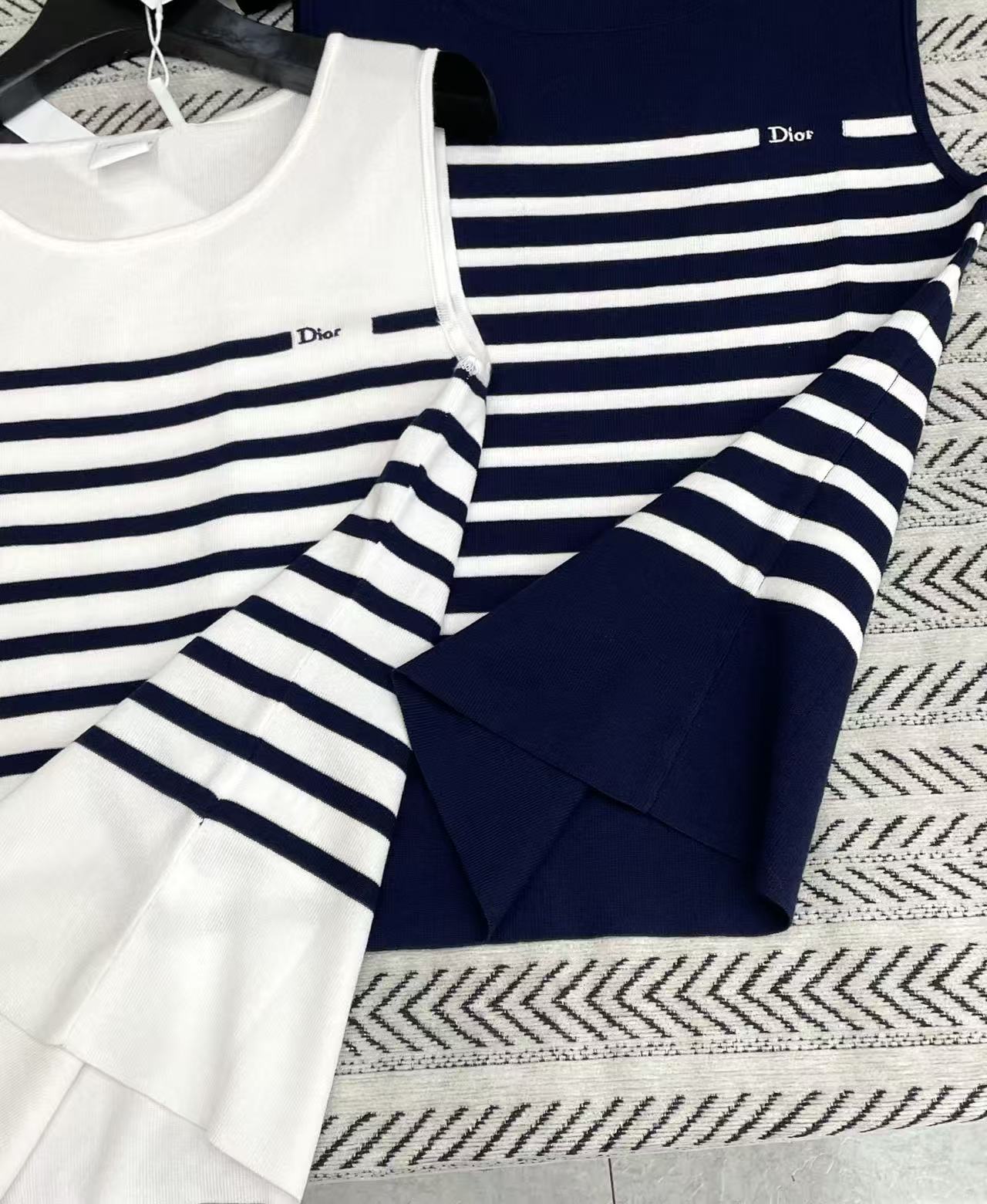 DIOR ストライプ レタリング ウールベスト【50％割引+送料無料】