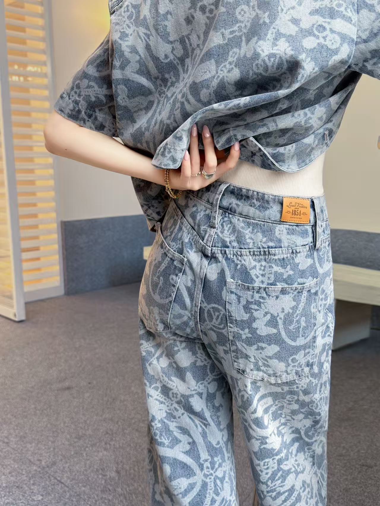 LVプリント デニムジャケット＆トラウザーズ 2ピースセット【50％割引+送料無料】