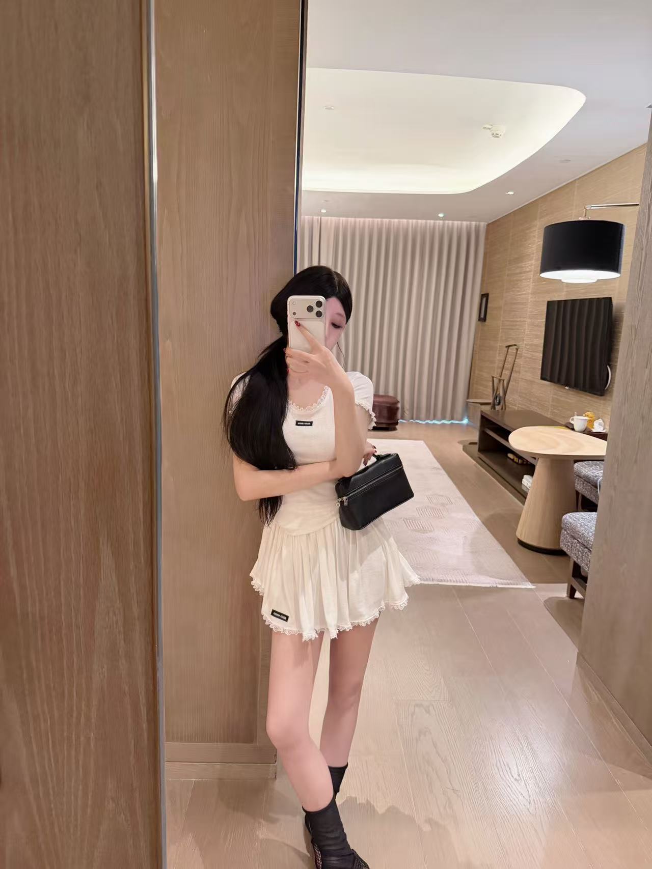 M1UM1U ミニマルレタリング Tシャツ＆スカート 2点セット【50％割引+送料無料】