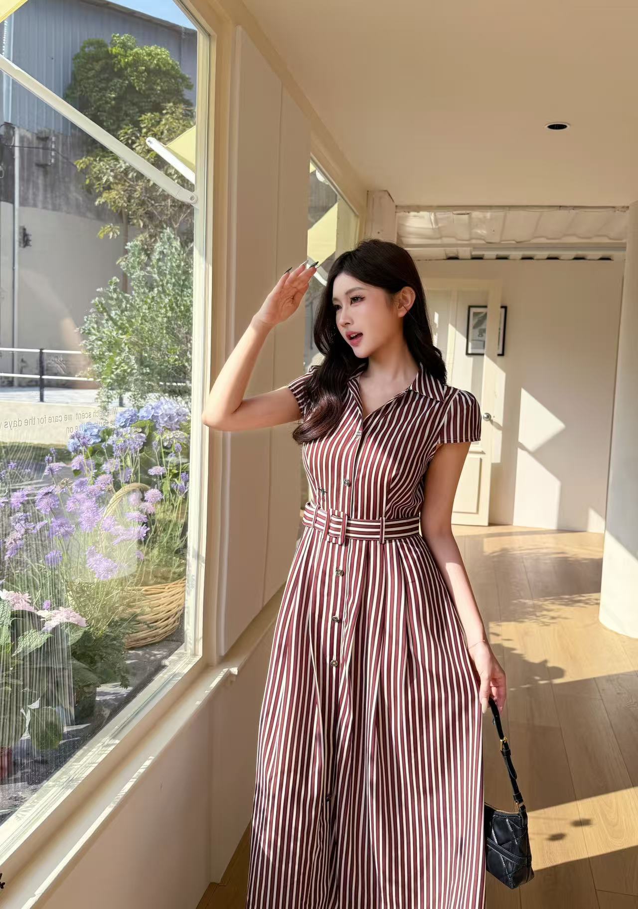 DIOR ストライプ柄襟付きワンピース【50％割引+送料無料】