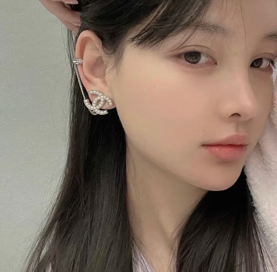 CHANE1 ダブルCパールチェーンスタッドピアス【50％割引+送料無料】